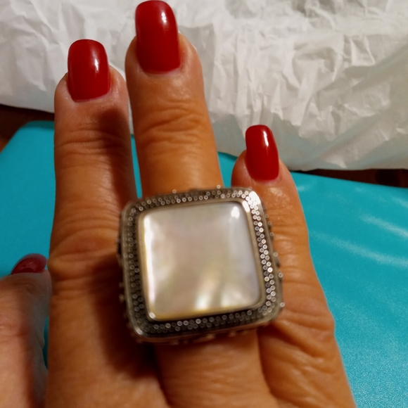 Ring - Picture 7 of 8